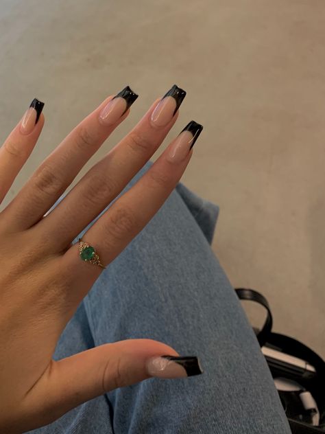 Nails, nail inspo, spring nail inspo, nail inspiration, black french tip nails, acrylic nails, 2023 nails, nail inspiration 2023, cute nails, asthetic nails, summer nail inspo Black French Tip Nails, Black French Manicure, Black French Nails, Black French Tip, Hoco Nails, Black Acrylic Nails, Nagel Tips, French Tip Acrylic Nails, Simple Acrylic Nails