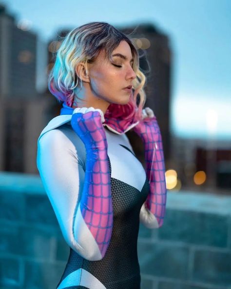 Spidergwen Cosplay, Gwen Cosplay, Spider Gwen Cosplay, Emily Corpse Bride, Cosplay Photography, Spiderman Cosplay, Spider Girl, Marvel Cosplay, Katherine Mcnamara