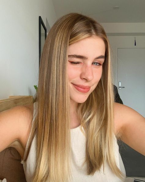 Perfect Blonde Hair, Balayage Blond, Beauty Hair Color, Honey Blonde Hair, Blonde Hair Inspiration, Blonde Hair Looks, 4c Hair, Haircuts Straight Hair, Brown Blonde Hair