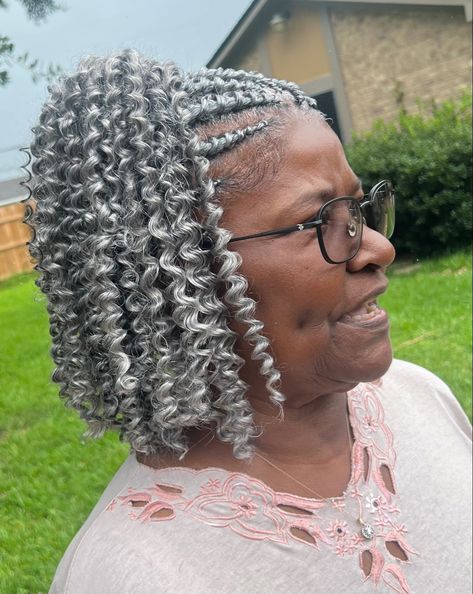 Grey Hair Braids, Grey Hairstyles, Granny Hair, Braiding Styles, Chic Hair, Nice Hair, Mom Hairstyles, Natural Styles, Design Dresses