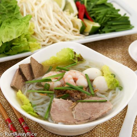 Pork and Shrimp Glass Noodle Soup (Hu Tieu) with Fresh Herbs and Vegetables Plate | recipe from runawayrice.com Asian Noodle Soups, Quail Eggs Recipe, Glass Noodle Soup, Hu Tieu, Clear Noodles, Soup With Pork, Vietnamese Noodle Soup, Pork And Shrimp, Pho Noodle Soup