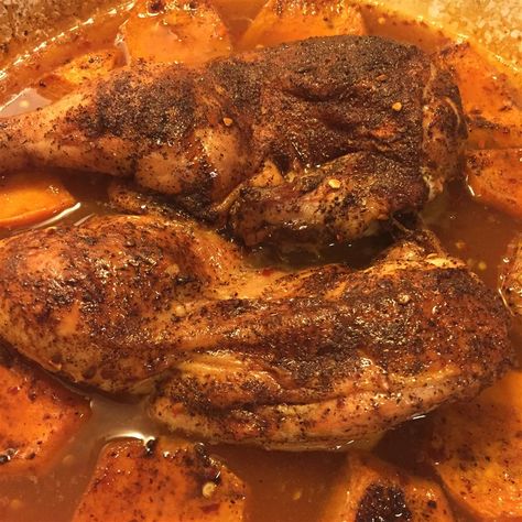 Roasted Cinnamon Chicken Cinnamon Chicken, Cook A Whole Chicken, Chicken In The Oven, Can Chicken, Beer Can Chicken, Chicken Ideas, Chicken Recipies, Cinnamon Recipes, Roast Chicken Recipes