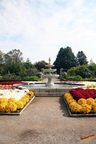 Royal Botanical Gardens - Burlington Ontario C20071008 080 by fotoproze, via Flickr Royal Botanical Gardens Burlington, Track Hurdles, Blame Canada, Buchart Gardens, Things To Do In Toronto, Perennial Gardens, Weed Barrier, Burlington Ontario, Garden Estate