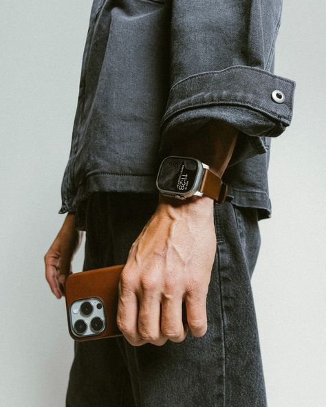 Elevate your Apple Watch with Modern Band. Grab one today. Link in bio. #nomad #nomadgoods #applewatch #adventureon Apple Watch Ultra Aesthetic, Apple Aesthetic, Apple Design, Apple Watch Ultra, Apple Watch Faces, Product Shots, Watch Ultra, Cool Outfits For Men, Outfits For Men