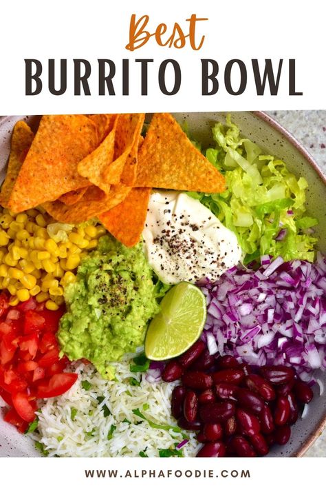 Mexican Rice Bowl, Veggie Burrito Bowl, Sweet Potato Burrito, Healthy Burrito Bowl, Vegetarian Burrito, Power Bowl Recipe, Burrito Bowls Recipe, Veggie Burrito, Healthy Veggie