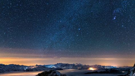 night sky wallpaper hd backgrounds images Night Sky Hd, Hd Sky, Ed Wallpaper, Starry Night Wallpaper, Hd Landscape, Wallpaper Notebook, Beautiful Night Sky, Stars Wallpaper, Night Sky Wallpaper