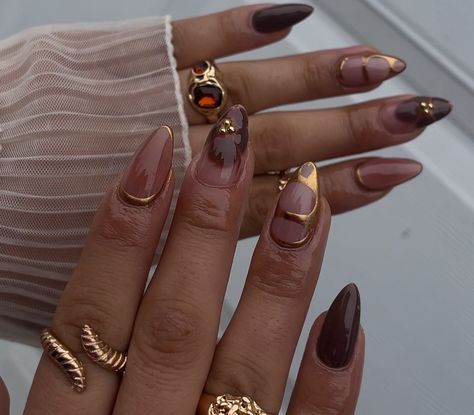 Fall Nail Sets Acrylic, Burgundy Shades, Brown Nails, Deep Burgundy, Luxury Nails, Fabulous Nails, Nail Pro, Short Acrylic Nails, Best Acrylic Nails