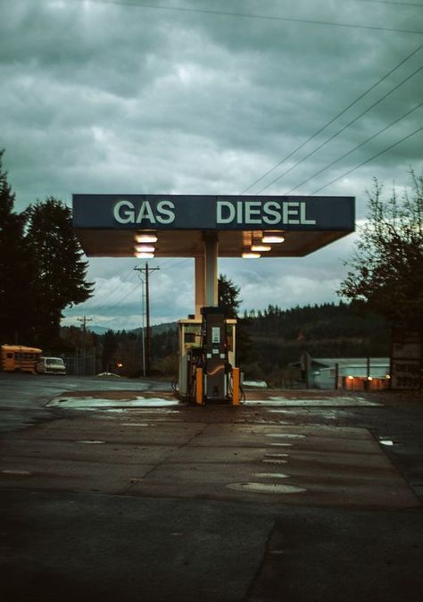 gas station Small Town Mystery, Last Night On Earth, Vintage Road Trip, City Life Photography, Small Town Life, Gas Pump, American Gothic, Vintage Landscape, Pretty Photos