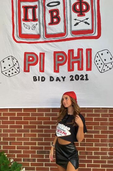 Casino Bid Day Theme, Casino Bid Day, Vegas Bid Day Theme, Sorority Work Week, Recruitment Themes, Vegas Theme, Sorority Bid Day, Bid Day Themes, Sorority Designs