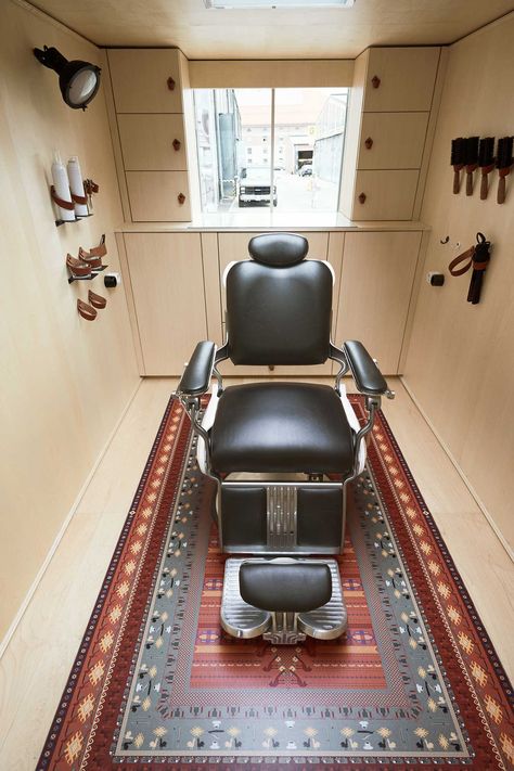 Mobile Nail Salon, Mobile Hair Salon, Mobile Beauty Salon, Mobile Barber, Mobile Hairdresser, Barber Shop Interior, Airstream Remodel, Hair And Nail Salon, Mobile Beauty