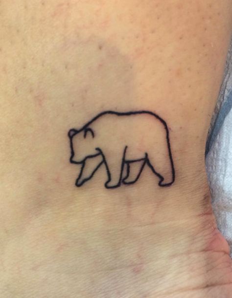 Lil bear walk-in by @carrieolson920 🐻🐻🐻🐻🐻🐻🐻 #920tattooco #920tattoo #920 #920tattoocompany #oshkosh #tattoo #tattoos #bear #beartattoo #littletattoos #tinytattoos #cutetattoos #ankletattoo #downtownoshkosh Lil Bear Tattoo, Small Black Bear Tattoo, Bear Line Drawing Tattoo, Bear Walking Tattoo, Walking Bear Tattoo, Bear Tiny Tattoo, Unique Bear Tattoo, Simplistic Bear Tattoo, Small Bear Outline Tattoo