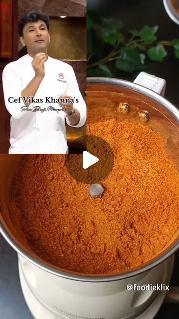 FoodieKlix 🧿 on Instagram: "Chef Vikas Khanna's Pav Bhaji Masala Recipe  Save for later use❤ Like, Comment & Share ✳️❇️➖Follow➖❇️✳️ @foodieklix ☑️Use #foodieklix  to get featured  Ingredients:-  5 Dry Red chillies ¼ Cup Sabut Dhaniya 6 Cloves 1 Tbsp Jeera 5 Tsp Saunf 4 Badi Eliachi 2 Inch Dalchini 1 Tsp Haldi 2 Tsp Amchuur 1 Tsp Black pepper powder 1 Tbsp Red Chilli powder 1 Tbsp Black Salt  Recipe:-  Pan on Fire, add 5 Dry Red chillies, remove seeds, Dry roast  In another pan add ¼ Cup Sabut Dhaniya, 6 Cloves, 1 Tbsp Jeera, 1. 5 Tsp Saunf, 4 Badi Eliachi, Mix well, add 2 Inch Dalchini, add Dry Red Chillies in Blender, add all roasted spices, add 1 Tsp Haldi, 2 Tsp Amchuur, 1 Tsp Black pepper powder, 1 Tbsp Red Chilli powder, 1 Tbsp Black Salt    #easyrecipe #quickrecipes #recipevideo #re Pav Bhaji Masala Powder Recipe, Sabji Masala Powder Recipe, Pav Bhaji Masala Recipe, Bada Pav Recipe, Chole Masala Powder Recipe, Sprouts Chaat, Chilli Powder Recipe, Gujrati Recipe, Homemade Masala