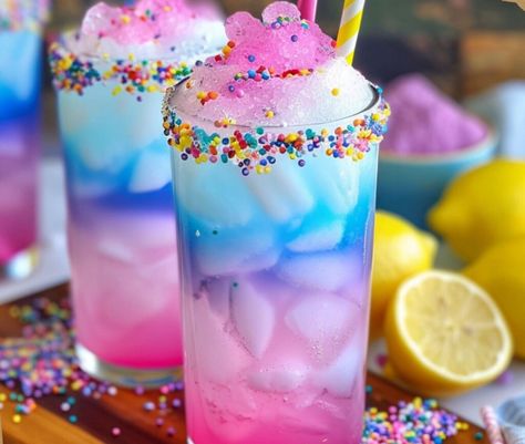 Unicorn Lemonade Recipe, Blue Non Alcoholic Drinks, Unicorn Lemonade, Unicorn Smoothie, Rat Movie, Kids Drinks, Pop Drink, Dessert Design, Fun Drink Recipe