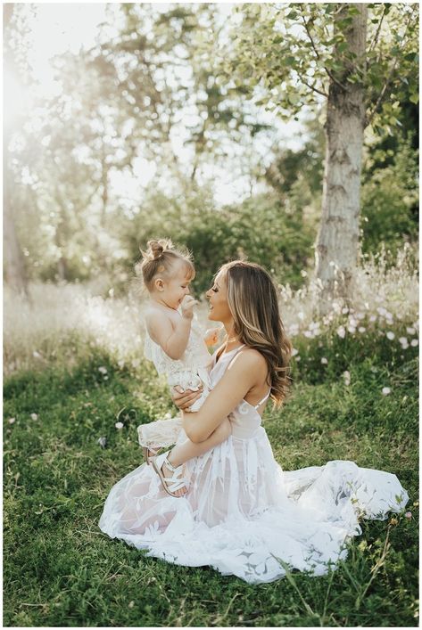 Mom Daughter Photography, Mommy Daughter Photography, Mommy Daughter Photoshoot, Family Maternity Session, Mommy Daughter Pictures, 6 Month Baby Picture Ideas, Mommy Daughter Photos, Mother Daughter Pictures, Mother Baby Photography