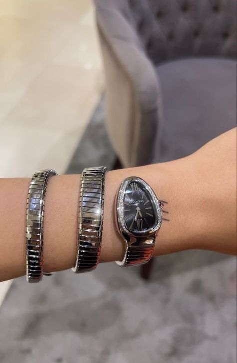 Bulgari serpenti watch stainless steel silver black dial with diamonds Bulgari Watch Serpenti, Bulgari Watches Women, Jewelry Aesthetic Luxury, Bulgari Aesthetic, Bvlgari Serpenti Watch, Bulgari Serpenti Watch, Serpenti Watch, Snake Watch, Jewelry Bulgari