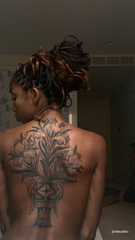 Back Tat Black Women, Shoulder Tattoos For Black Women, Back Shoulder Tattoos, Tattoos For Black Women, Dark Skin Tattoo, Backpiece Tattoo, Earthy Tattoos, History Tattoos, Back Piece Tattoo