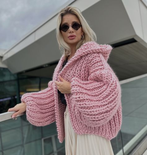 Hooded cable knit women cardigan #hoodedcardigan #cableknotcardigan Oversized Cable Knit Trendy Cardigan, Pink Cable Knit Winter Cardigan, Casual Hooded Cable Knit Cardigan, Acrylic Cable Knit Cardigan, Hooded Cable Knit Outerwear, Flamingo Fashion, Hooded Cardigan, Handmade Clothes, Cable Knit