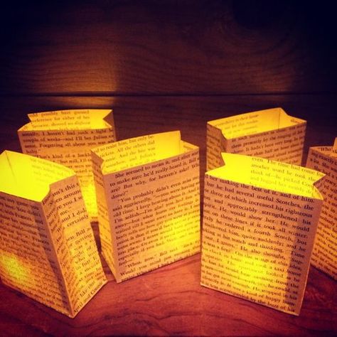 20 Perfect Book-Themed Party Details - BOOKGLOW Poetry Night Decorations, Fantasy Book Theme Party, Diy Book Decorations, Literary Themed Party, Book Themed Graduation Party, Book Club Ideas Hosting Decor, Book Birthday Party Theme, Book Themed Wedding Decorations, Book Launch Party Ideas Decor