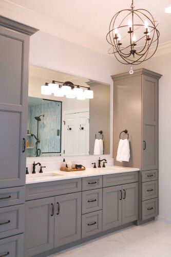 Bathroom Vanity Remodel, Bathroom Vanity Decor, Bathroom Vanity Designs, Farmhouse Bathroom Vanity, Large Bathroom, Big Splash, Bad Inspiration, Vanity Design, Double Vanity Bathroom