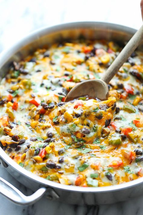 Skinny Mexican Casserole Mexican Casserole Recipe, Healthy Casserole Recipes, Mexican Casserole, Healthy Mexican, Healthy Casseroles, Mexican Dishes, Guilt Free, Fajitas, Black Beans