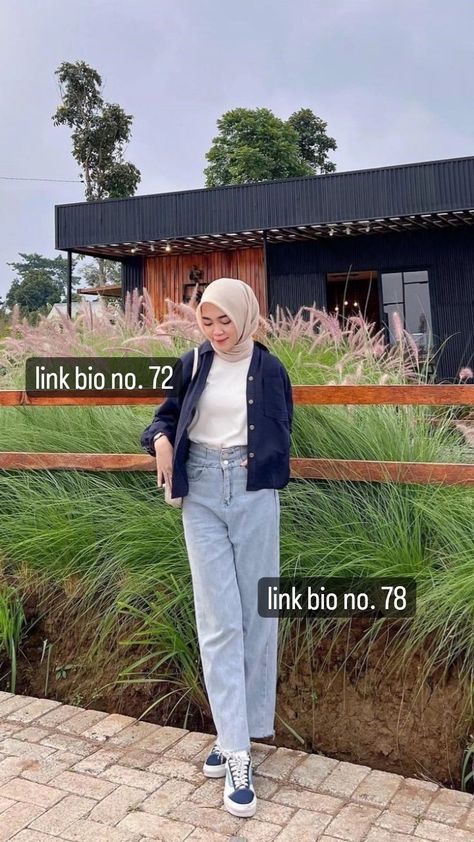 Sweater Oversized Hijab, Ootd Crewneck, Kemeja Outfit, Ootd Jaket, Overall Hijab, Spill Ootd, Sweater Hijab, Ootd Hoodie, Tunik Modern