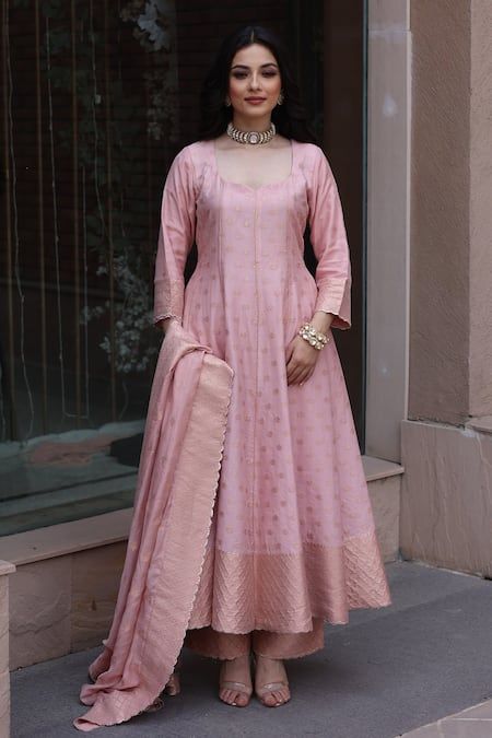 Buy Pink Vegan Silk Woven Criss Cross Leaf Neck Meira Anarkali Palazzo Set For Women by Safaa Online at Aza Fashions. Panel Cut Anarkali, Anarkali With Palazzo, Maternity Dress Pattern, Pink Anarkali Suits, Backless Outfit, Leaf Sleeve, Silk Anarkali Suits, Pink Anarkali, Designer Bridal Lehenga Choli