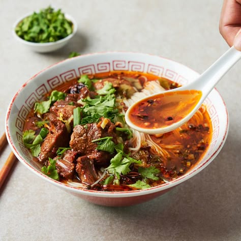 Sichuan ‘Chongqing’ Noodle Soup 03 Sichuan Beef, Spicy Beef Noodle Soup, Asian Soup Noodle, Beef Ramen, Marion's Kitchen, Soup Beef, Asian Dinners, Noodles Soup, Beef Noodle Soup