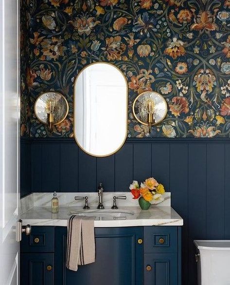 Floral Powder Room, Blue Powder Room, British Interior, Downstairs Loo, Designer Ralph Lauren, Downstairs Toilet, Powder Room Design, Plank Walls, Upstairs Bathrooms