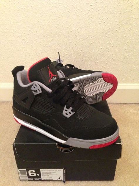 Bred Jordan 4, Bred 4s, Bred 4, Jordan 4 Bred, Urban Shoes, Trendy Shoes Sneakers, Nike Shoes Girls, Pretty Shoes Sneakers, Jordan Shoes Retro