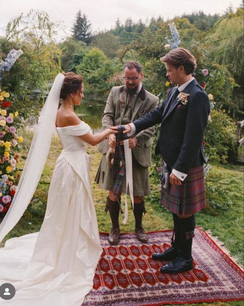 Scottish Wedding Ideas, Scottish Wedding Traditions, Wedding Traditions, Scottish Wedding, American Wedding, Outlander, Wedding Inspo, Big Day, Special Day