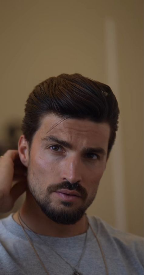 Men With Stubble, Italian Male Model, Melanie Harlow, Gentleman Haircut, Stubble Beard, Long Hair Beard, Lace Dress Design, Mens Haircuts, Beard Hairstyle