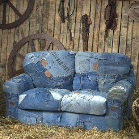 :) Farmer Jeans, Denim Couch, Denim Sofa, Denim Furniture, Återvinna Jeans, Blue Jeans Crafts, Denim Art, Family Inspiration, Recycle Jeans