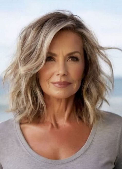 One Color Blonde Hair Haircolor, White Hair Hairstyles For Women, Shoulder Length Hair Cuts With Layers For Thinning Hair, Medium Hair Styles Wavy, Hair Layers Shoulder Length, Grey Hair With Blonde Highlights, Hair Styles For 60 Year Old Women, Hot Mom Haircut, Wavy Hair Medium Length