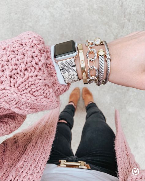 Yurman Bracelet Stack, David Yurman Bracelet Stack, Yurman Bracelet, Apple Watch Fashion, Apple Watch Series 5, Anna Lee, Apple Watch Bracelets, David Yurman Bracelet, Apple Band