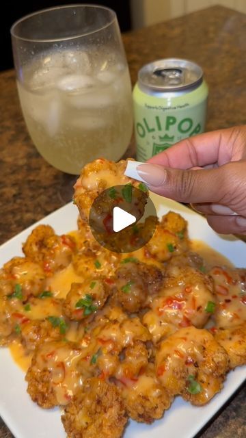 Destiny symone on Instagram: "Bang bang shrimp 🍤" Yum Yum Shrimp Recipe, Baked Fish Dinner Ideas, Grilled Bang Bang Shrimp, Whole Shrimp Recipes, Firehouse Desserts, Easy Seafood Recipes Simple, Fried Shrimp Dinner Ideas, Shrimp Asian Recipe, Bang Bang Shrimp Bowl