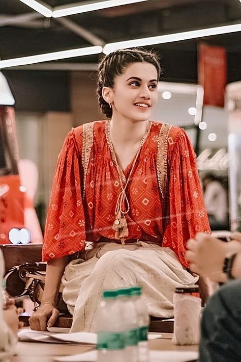 Taapsee Pannu Ankita Singh, Tapsee Pannu, Trendy Outfits Indian, Indian Actors, Bollywood Dress, Taapsee Pannu, Beautiful Film, Fashion Diva, Film Stars