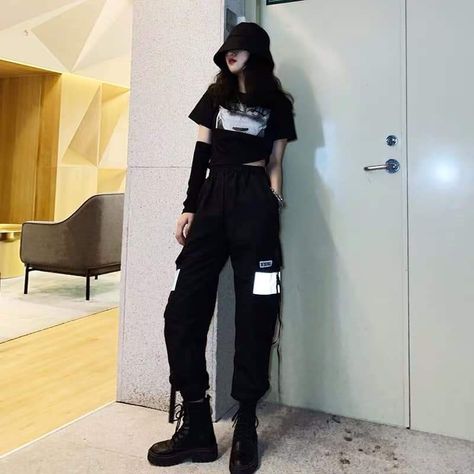 All Black Outfit Dance, Kpop Street Fashion, Celana Jogger Wanita, Tomboy Outfits, Tomboy Style Outfits, Elegante Casual, Korean Girl Fashion, Swaggy Outfits, Tomboy Fashion