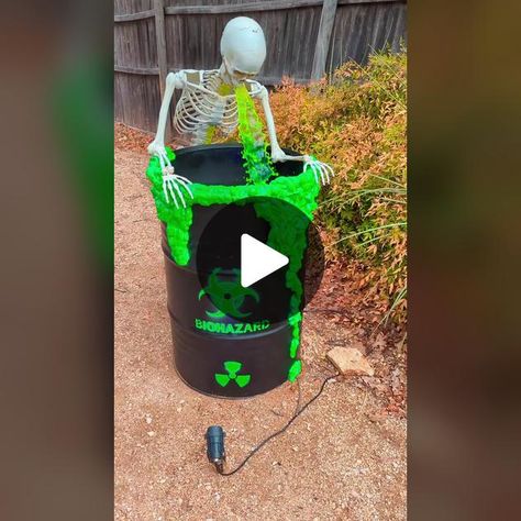 Puking Skeleton Decoration Diy, Skeleton Puking In Barrel, Puking Skeleton Decoration, Skeleton Throwing Up In Barrel, Skeleton Halloween Decorations Yards, Biohazard Halloween Decorations, Holloween Decore Idea Outdoor, Poseable Skeleton Ideas, Puking Skeleton