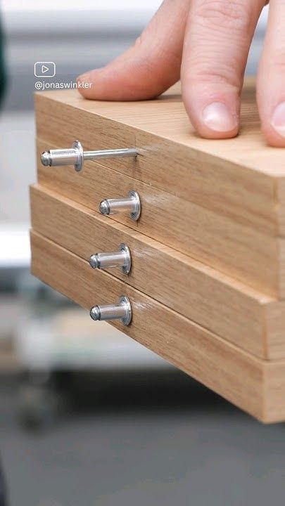 Mit diesem Trick SPARST DU richtig viel GELD! 🤫😍 | Jonas Winkler #shorts... Wood Working Ideas For Home, Simple Wood Projects, Diy Woodworking Ideas, Resin And Wood Diy, Woodworking Hacks, Woodworking Garage, Woodworking Projects Furniture, Home Design Diy, Astuces Diy