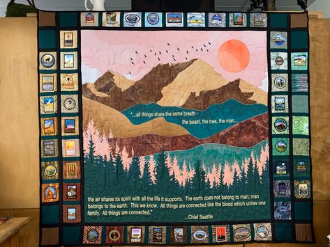 This is how I display patches I have collected during trips to parks in the US. Iron On Patch Display Ideas, How To Display Patches Ideas, Displaying Patches, Patch Display, How To Display Patches, Patch Display Ideas, Display Patches, National Park Patches Display Ideas, Travel Patches Display Ideas