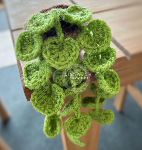 Crochet Pothos Pattern, Succulent Crochet Pattern Free, Crochet Mini Succulent Pattern Free, Crochet Heart Plant, Tiny Crochet Plant, Fairy Garden Crochet, Crochet Pothos Pattern Free, Mini Hanging Plant Crochet Pattern Free, Free Crochet Leaves Pattern