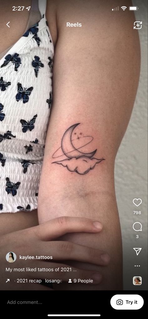 Moon in a cloud Cloud Tattoo Ideas Female, Moon Cloud Tattoo, Moon And Clouds Tattoo, Cloud Tattoo Ideas, Chaos Tattoo, Cloud Tattoo Design, Clouds Tattoo, Moon And Clouds, Great Drawings