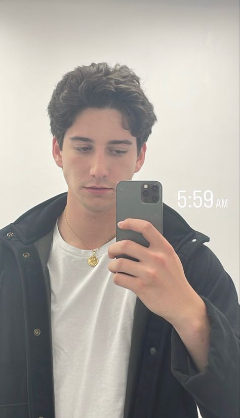 Milo Mannheim, Love Milo, Milo Manheim, Meg Donnelly, Mia 3, Hot Actors, Hermione Granger, White Boys, Film Serie