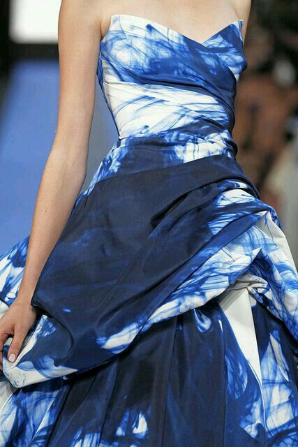 Moodboard Pictures, Indigo Fashion, Radical Women, Monique Lhuillier Gowns, Indigo Dress, Mode Prints, Dreamy Gowns, Ghost Whisperer, Fabric Dye