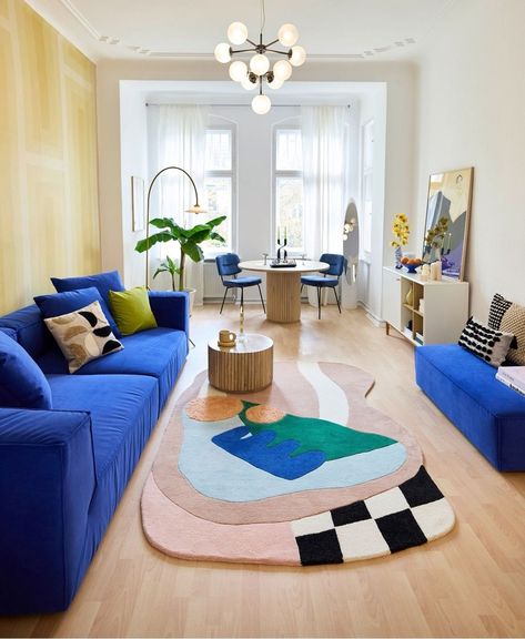 Cobalt Blue Accents Decor, Cobalt Blue Home Decor, Cobalt Blue Bedroom, Blue Room Accents, Cobalt Blue Bedrooms, Blue Couch Living Room Ideas, Blue Accents Living Room, Funky Interior Design, Blue Apartment