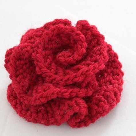 TOP 10 Free Flower Patterns to Knit This Spring Knitted Flowers Free, Knitted Flower Pattern, Knitted Flowers, Pdf Knitting Pattern, Crochet Flower Patterns, Free Knitting Pattern, Knitting Accessories, Knitting Techniques, Turbans