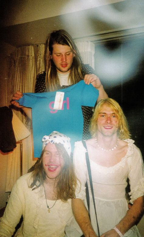 Kurt Cobain Cross-dressing, 1990 Mark Lanegan 90s, Dylan Carlson, Curco Vein, Mark Lanegan, Kurt And Courtney, Josh Homme, Donald Cobain, Krist Novoselić, Nirvana Kurt Cobain