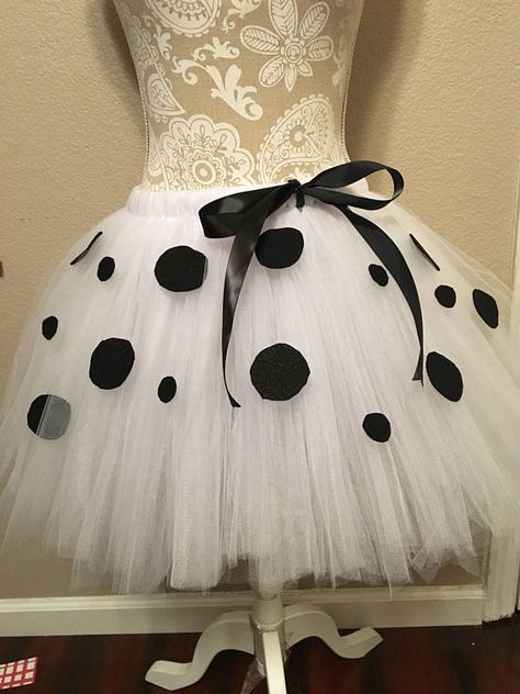 Dalmatian Room, Dalmations Costume, 101 Dalmations Costume, 101 Dalmatians Costume, Dalmation Costume, Tulle Costume, Dalmatian Halloween, Tulle Costumes, Family Themed Halloween Costumes