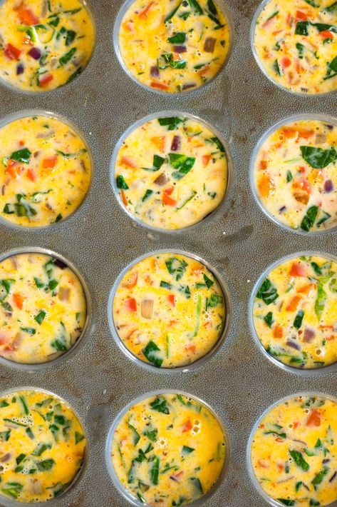 Packed with flavor and colorful veggies, these mini crustless quiches are perfect for breakfast, brunch, as an appetizer, or even a savory snack on the go. With these easy crustless quiche muffins, you can swap out or add more ingredients as you wish. Plus, this healthy quiche recipe is totally gluten-free and dairy-free too, but no one would care! | crustless mini quiches | crustless quiche muffins | savory quiche recipes | gluten free quiches Gluten Free Dairy Free Mini Quiche, Quiche Recipes No Cheese, Quiche Muffins Crustless, Cupcake Quiche Recipes, Dairy Free Quiche Crustless, Crustless Mini Quiches In Muffin Tin, Dairy Free Brunch Ideas, Gluten Free Savory Snacks, Quiche Muffin Recipes