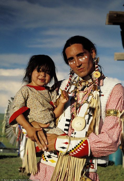 Help Save Lakota babies Pine Ridge Reservation, Choctaw Indian, Paddy Kelly, Native American Men, Native American Pictures, Native American Photos, First Peoples, Native American Peoples, Native American Heritage